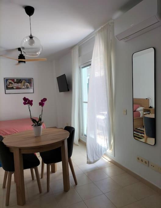 Estudio 52 Malaga Centrico Parking Gratuito Apartment Bagian luar foto